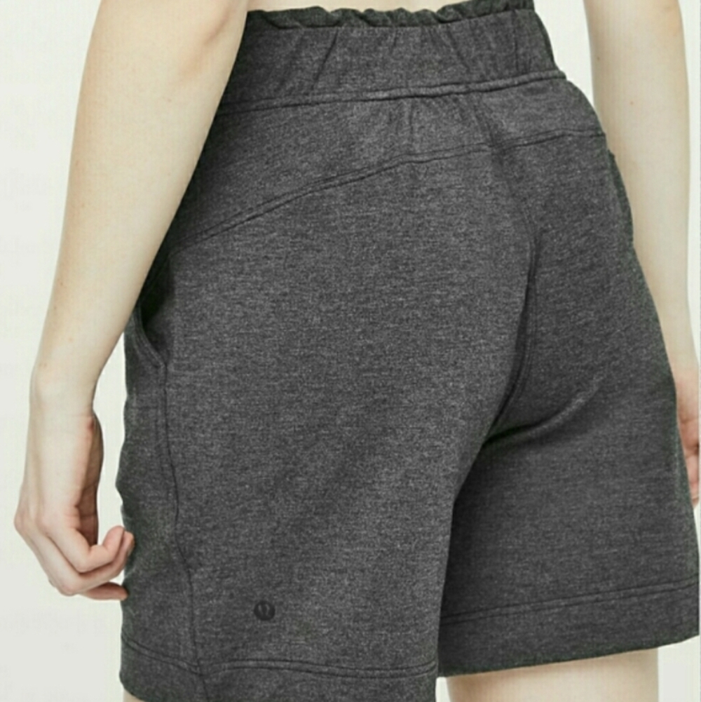 New Lululemon Athletica Sunday Charcoal Pull On Shorts Large 10 - Picture 3 of 3